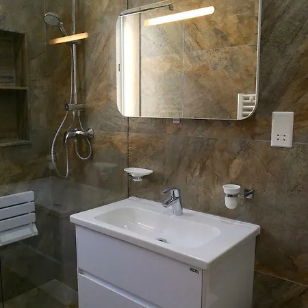 Apartamento Seabreeze Luxurious Seafront New St Paul's Bay